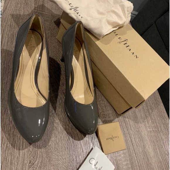 Cole Haan Chelsea Pump heels - Picture 2 of 7